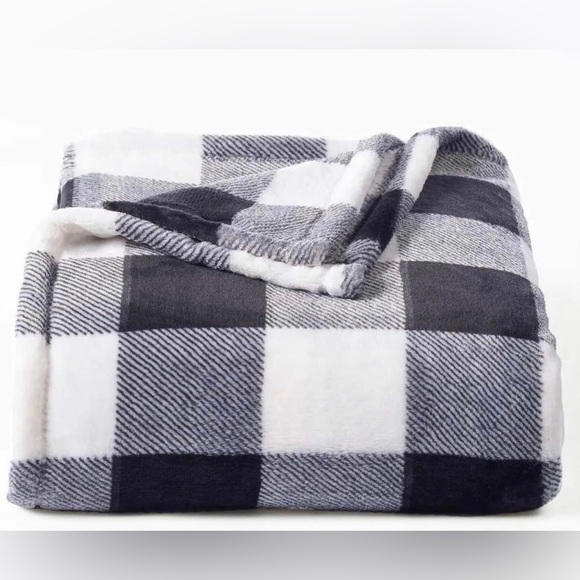 The Big One Oversized Super Soft Fleece Blanket Plush Throw 60”X72” Grey Plaid - Picture 1 of 1
